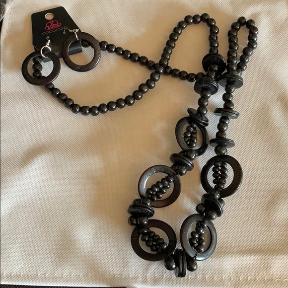 Paparazzi black wood - Picture 1 of 2